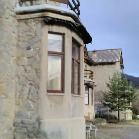 Guest house Refugi Quatre Cases *
