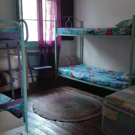 Guest house Refugi Quatre Cases Clot del Moro