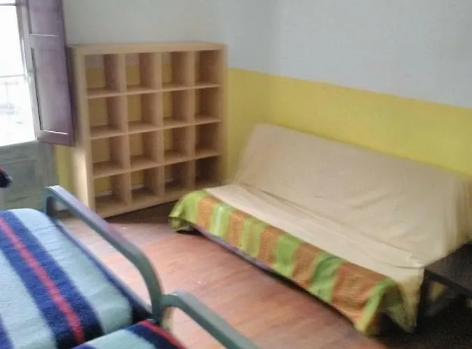 Refugi Quatre Cases * Clot del Moro