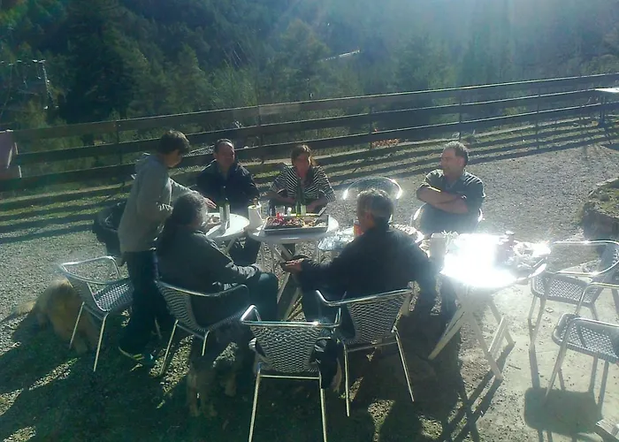 Refugi Quatre Cases Penzion Clot del Moro