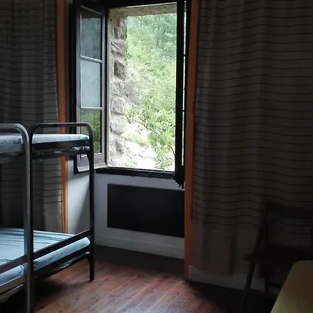 Refugi Quatre Cases Guest house *