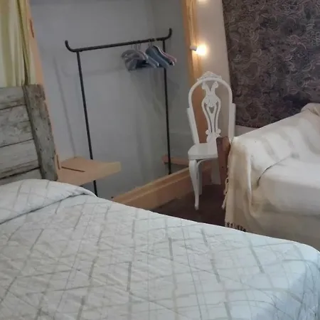 Guest house Refugi Quatre Cases *